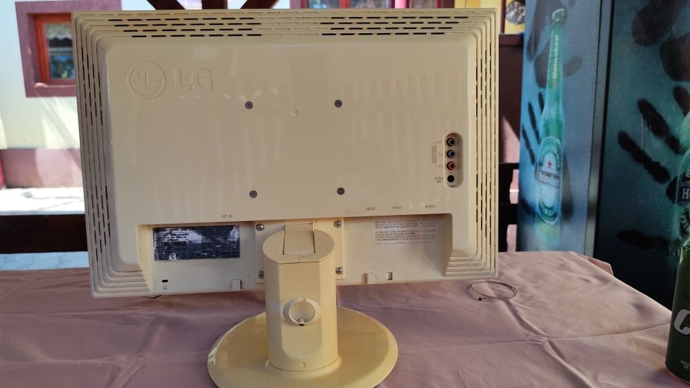 Monitor LG flatron 22 inch