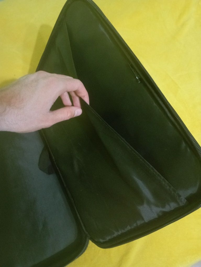 Geanta de laptop Spacer ca noua
