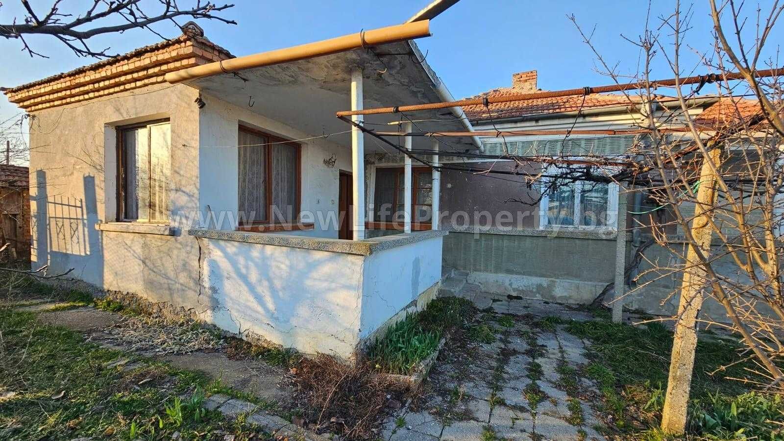 Продава се едноетажна къща в село Оризаре, обл. Бургас