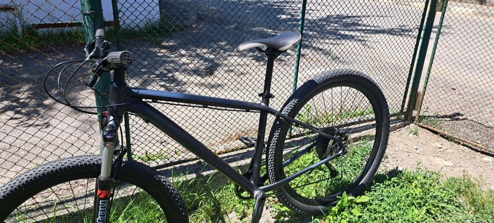 Vind bicicleta în perfecta stare de funcționare