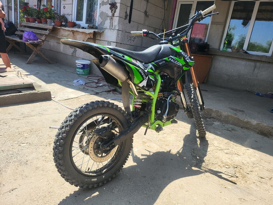 Vând sau schimb cu scuter electric