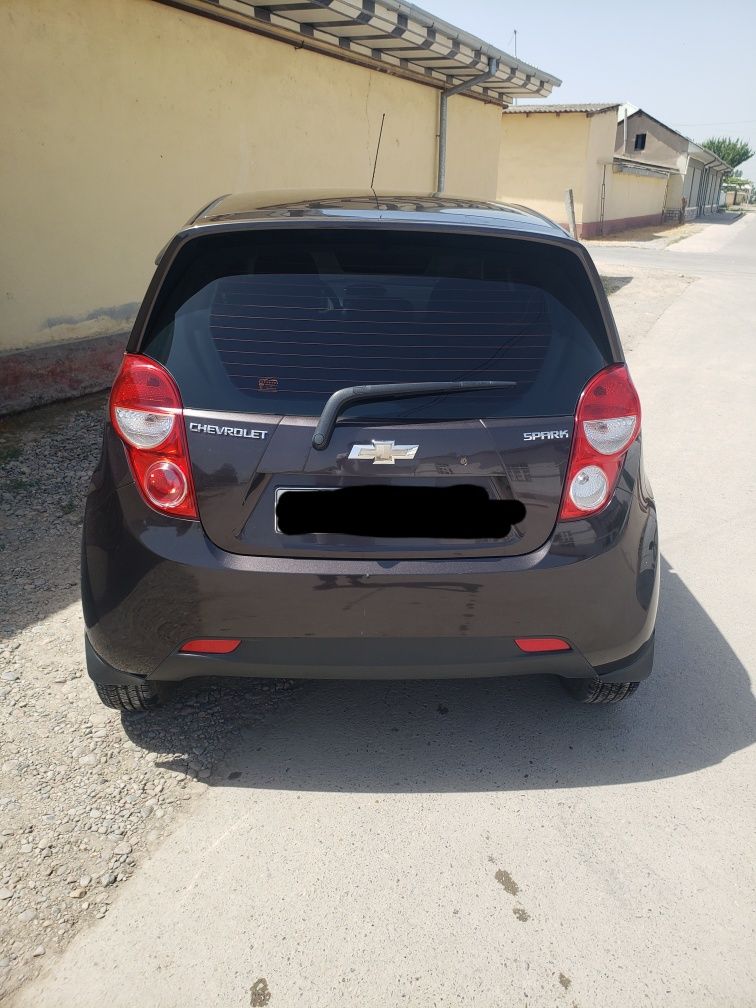 Spark sotiladi holati yaxshi