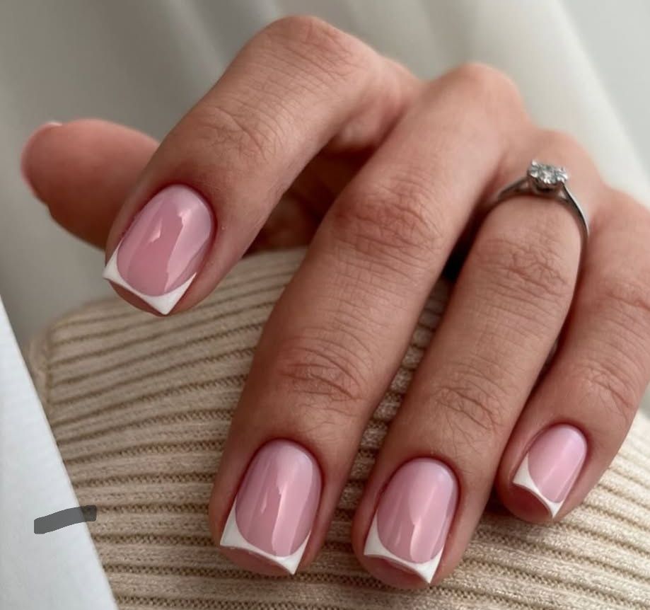 Unghii false cu gel 80 Întreținere 100 Constructie