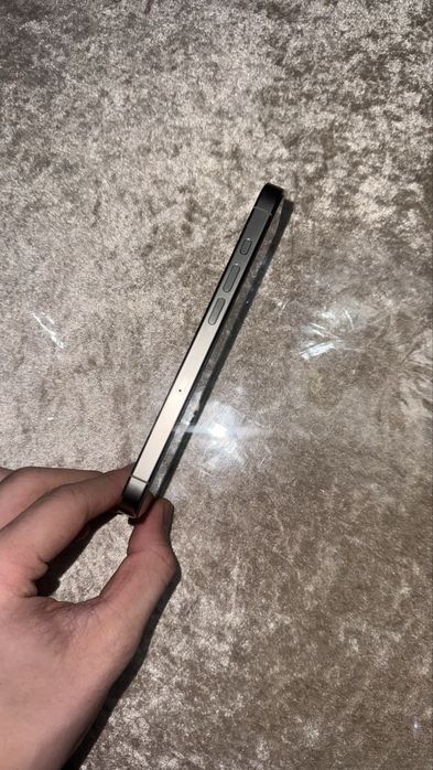 Продается iphone 15 pro состояние хорошее