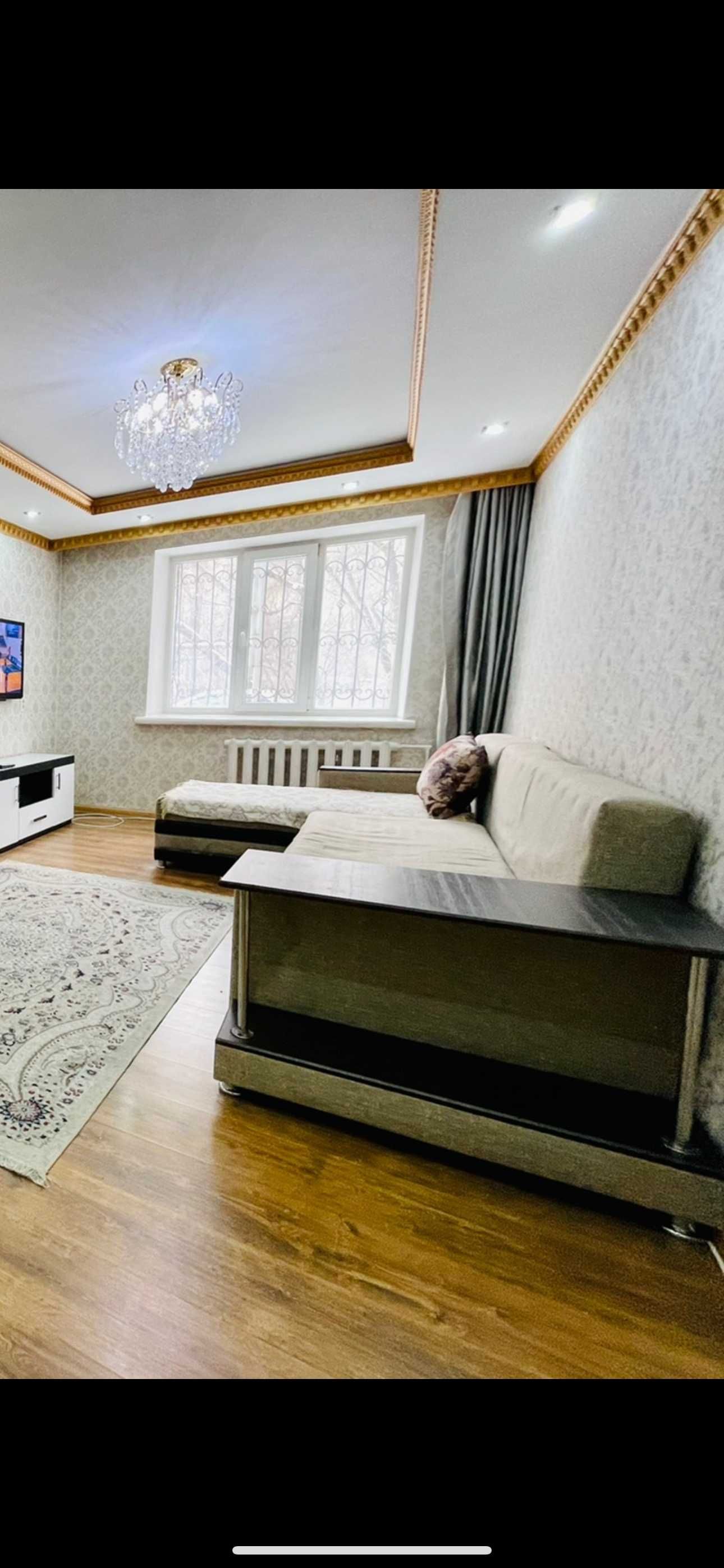 Продается диван в хорошем состояний