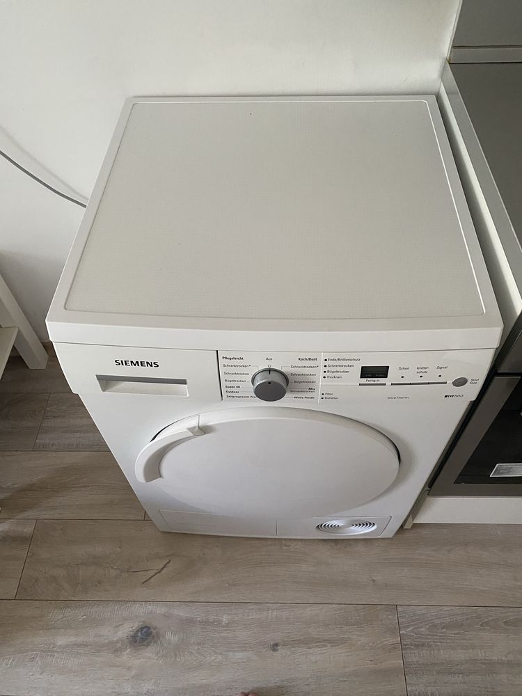 Сушилня Siemens iQ500 BlueTherm