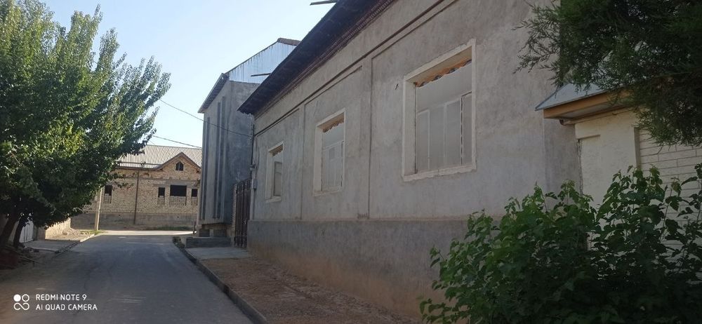 Срочна прадаёция уч кахрамон 5 сотих 6 та хона бартерга хам булади