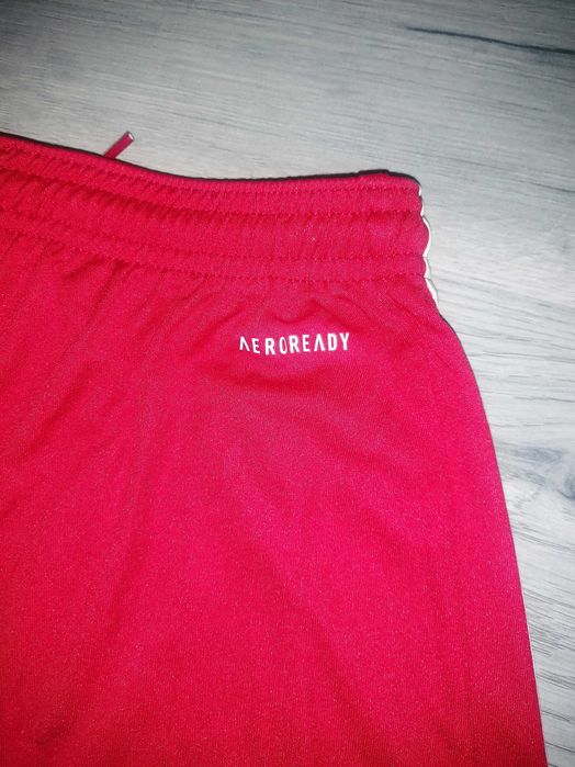 Pantaloni scurți sport Adidas dama xs s