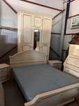 Dormitor complet venetian pat dulap noptiere comoda