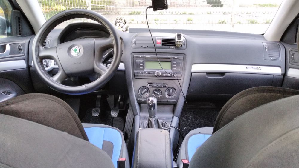 SKODA OCTAVIA 2,1,6 FSI,an 2006,,2200 Euro E