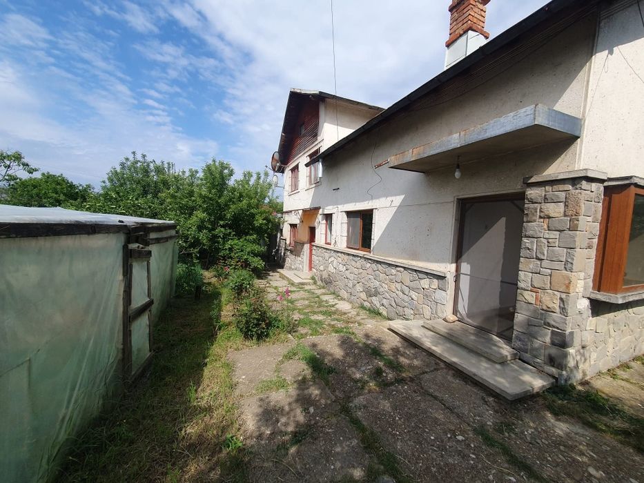 Casă Moreni zonă semicentrala