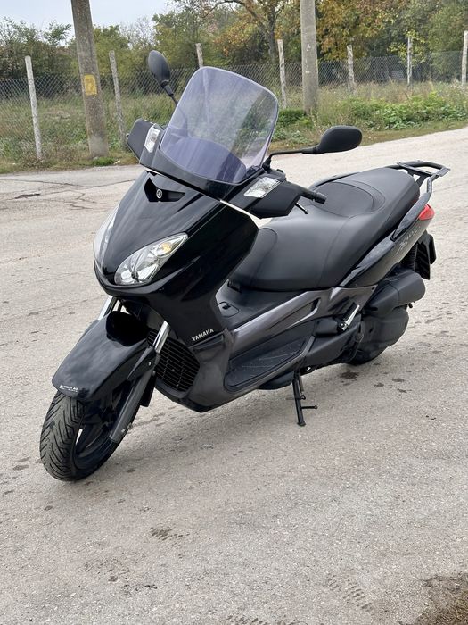 Скутер Ямаха Х-макс 125кубика