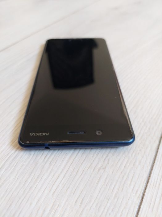Vand telefon Nokia 8