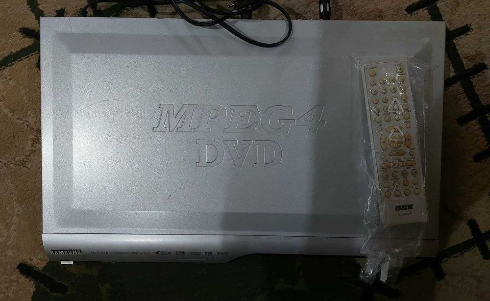 Видеоплеер SAMSUNG DVD-518