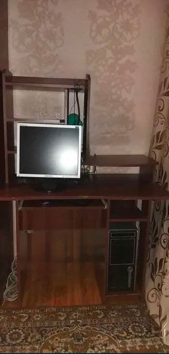 Компьютерный стол