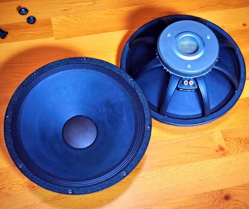 18-дюймовые динамики PEAVEY 1808-8 ALCP BW SPEAKER