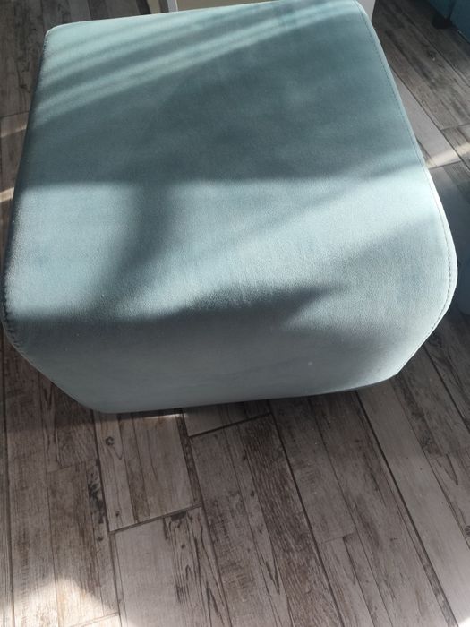 Табуретки цвят тюркоаз