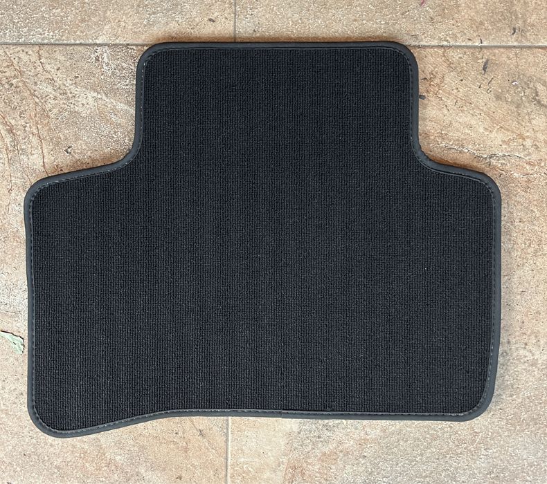 Оригинална щора за багажник и летни стелки за Мерцедес GLK X204