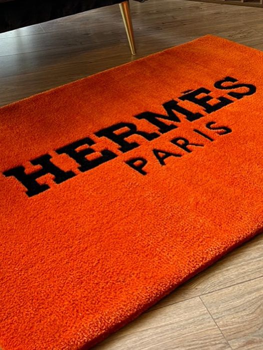 Ръчно правен килим