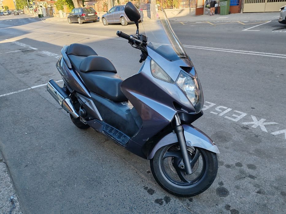 Honda silver wing 400