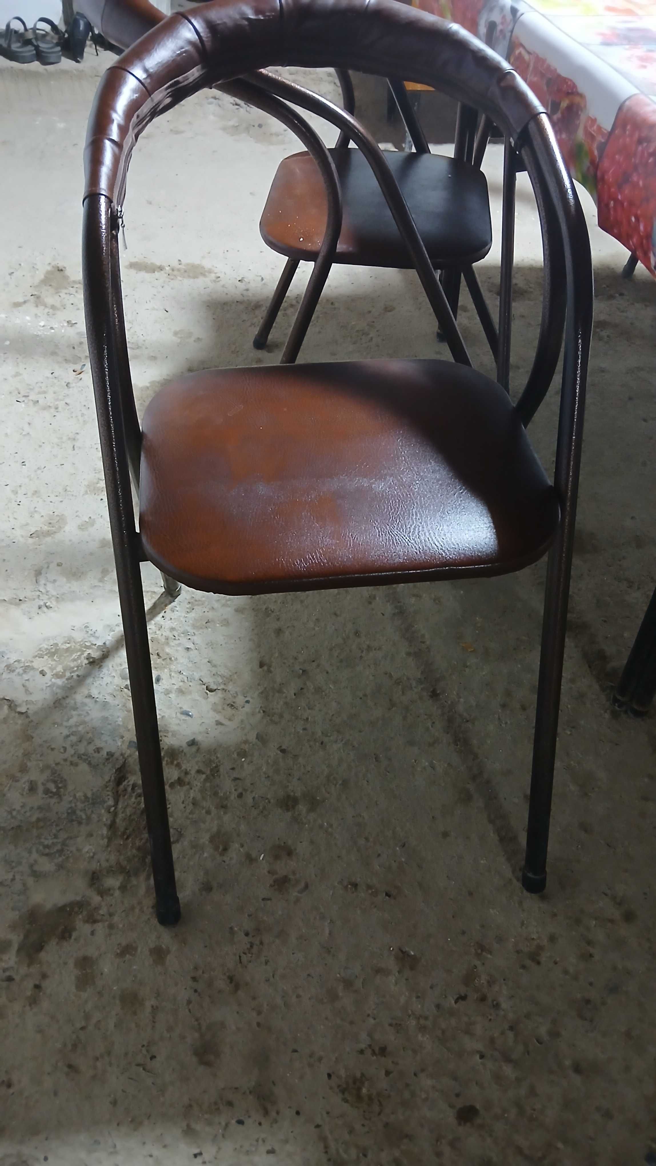 6 ta stul 1 ta stol sotiladi