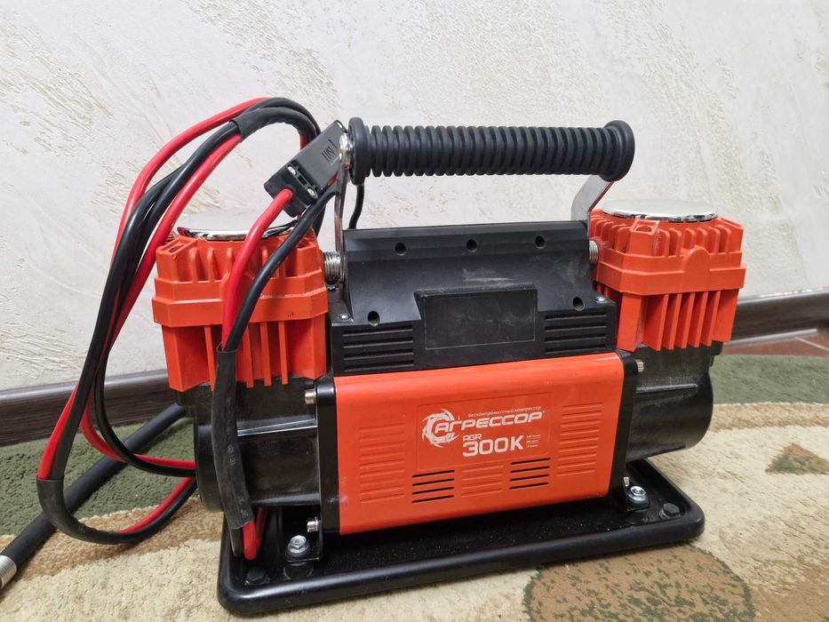 Автокомпрессор АГРЕССОР поршневый AGR-300K