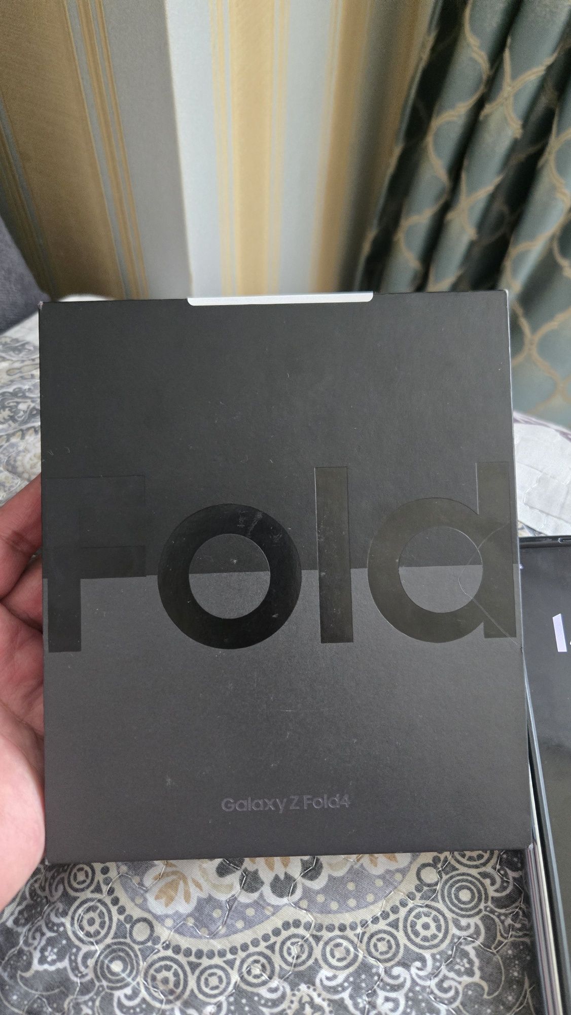 Samsung z fold 4
