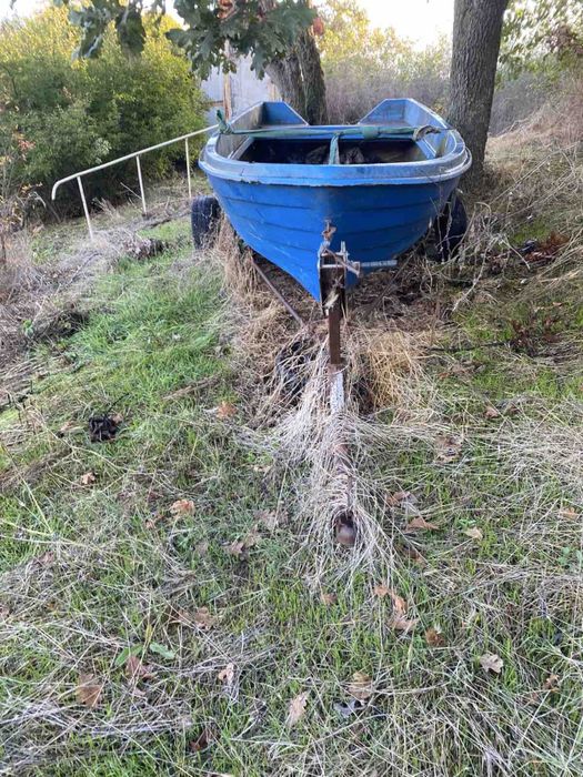 Продавам лодка Fish Boat 395