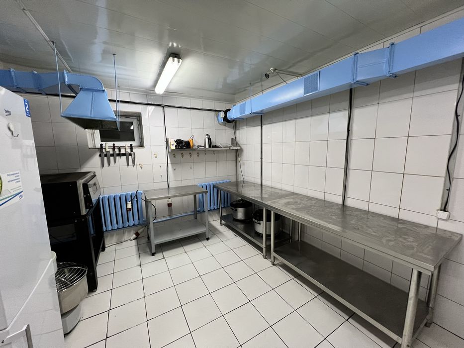 Сдаётся в аренду на длительный срок полностью оборудованное помещение