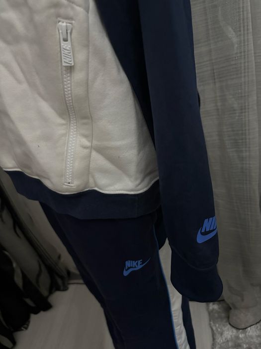 Nike анцузи