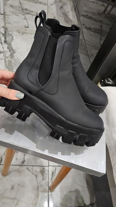 GUESS носени 2 пъти размер 36