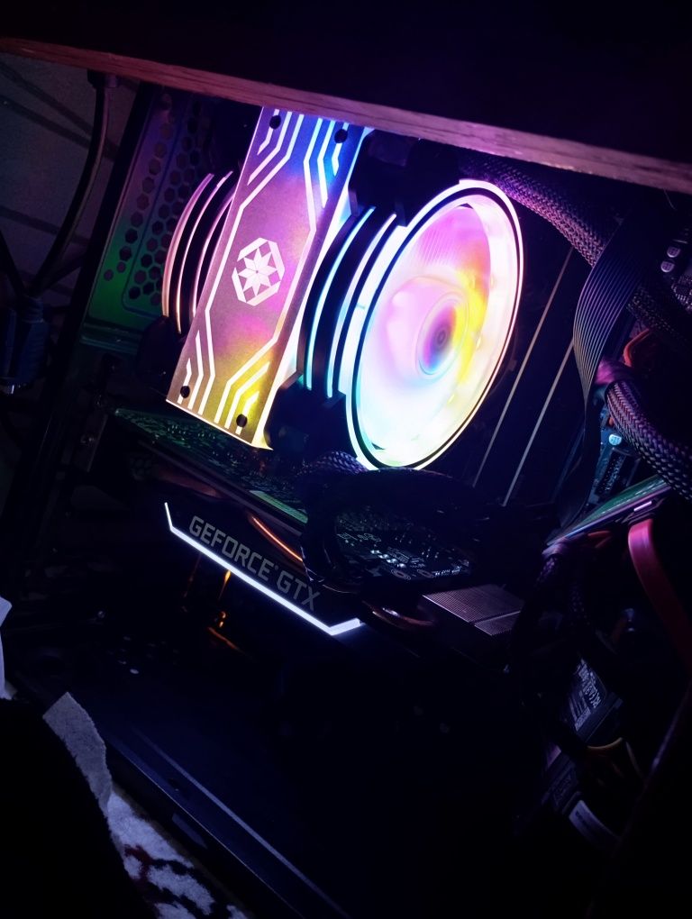 z370 gigabyte +i5 9400f gtx 1660ti geym keys