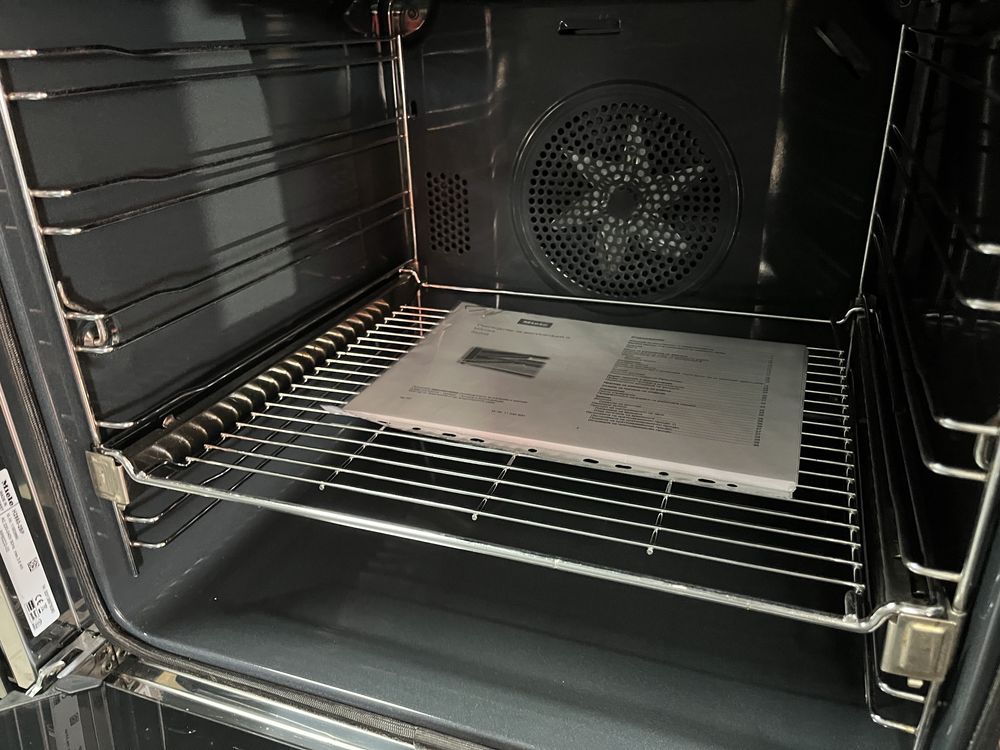 Miele H 2860 1BP фурна за вграждане/ 24 месеца гаранция