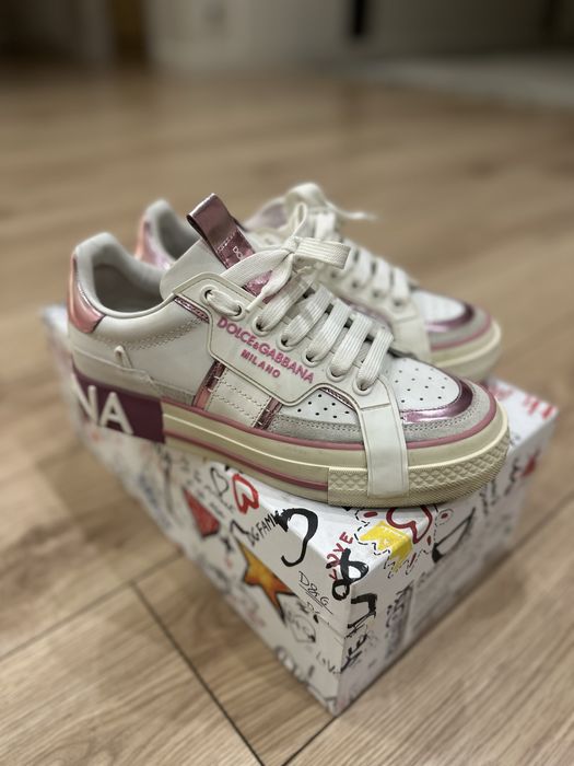 Продаю кроссовки Dolce Gabbana