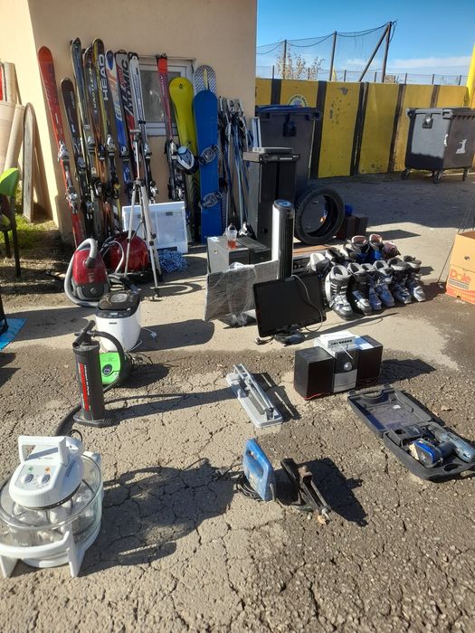 O remorca plina cu marfa pt piețe și târguri