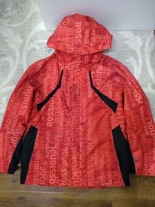 Продаю горнолыжную куртку ROSSSIGNOL(S)