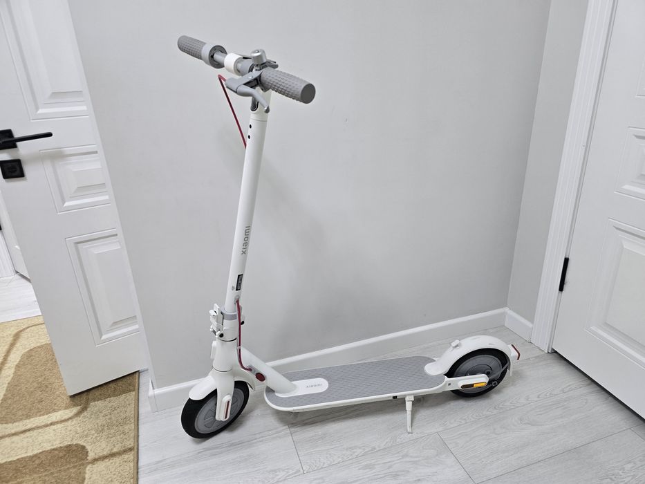 Продается электроскутер Xiaomi Electric Scooter 3