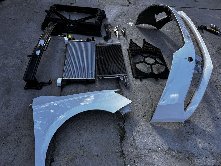 Bară fată.aripă dreapta față radiatoare tragher armstura skoda fabia 3