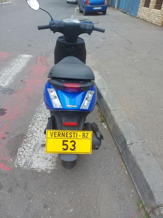 Vind scuter piaggio zip 4t