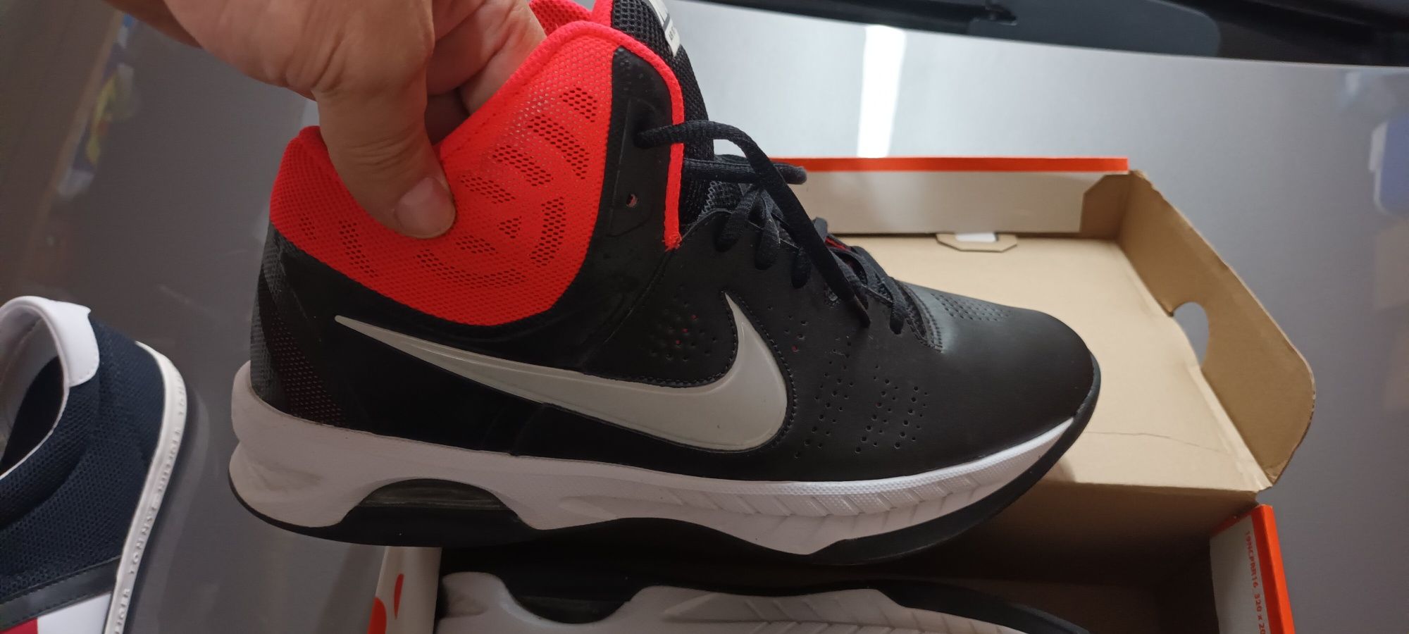 Ghete nike nr 43-44 noi în cutie