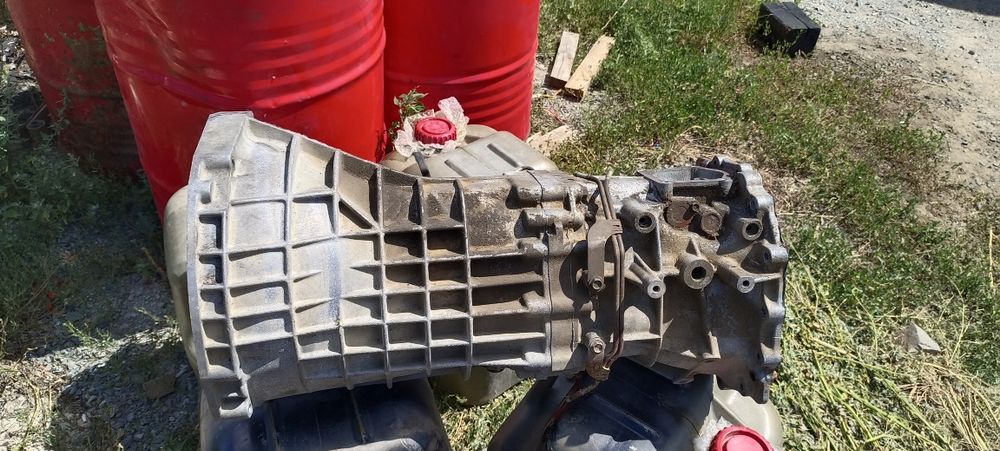 Продам МКПП от Ниссан Патрол у61