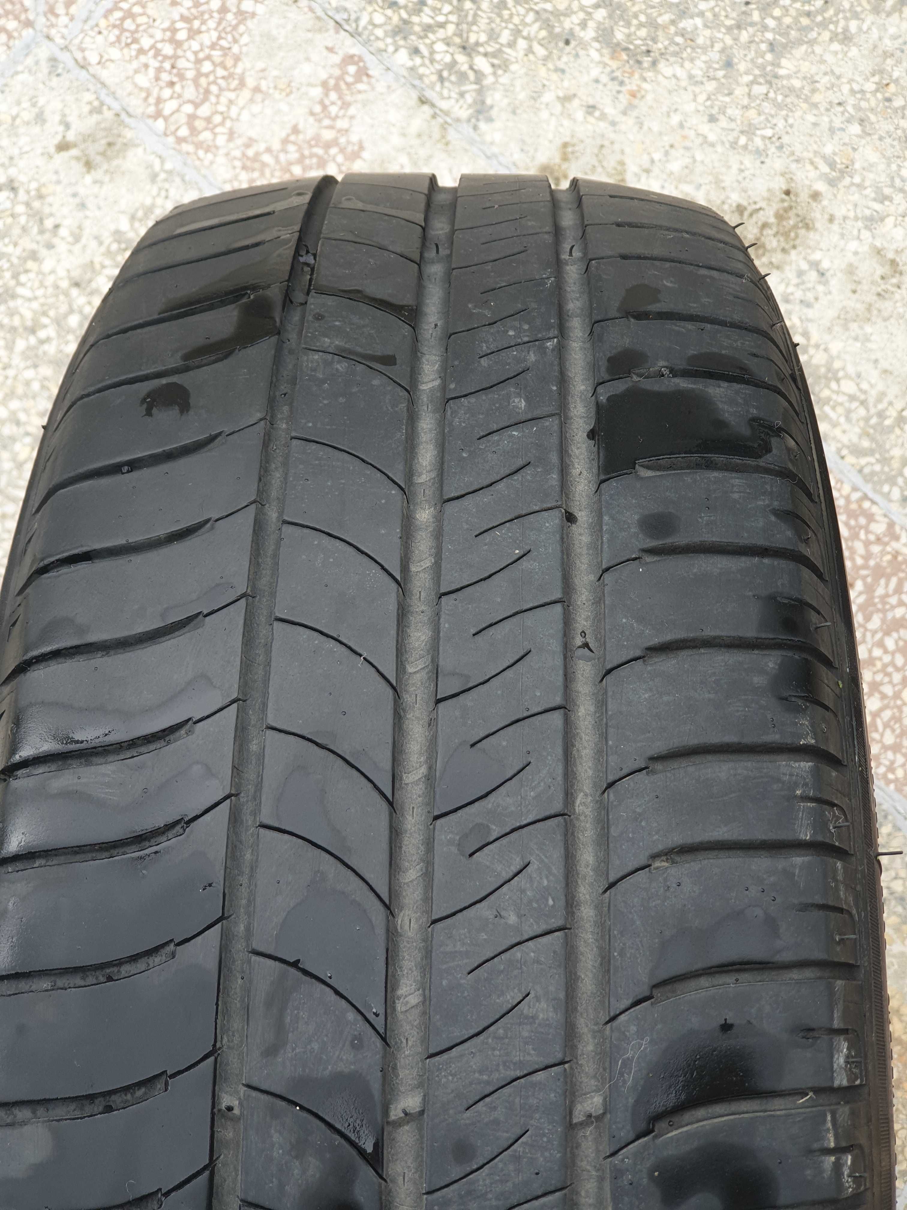 1 брой лятна гума MICHELIN Energy Saver 205/60 R16 92V.