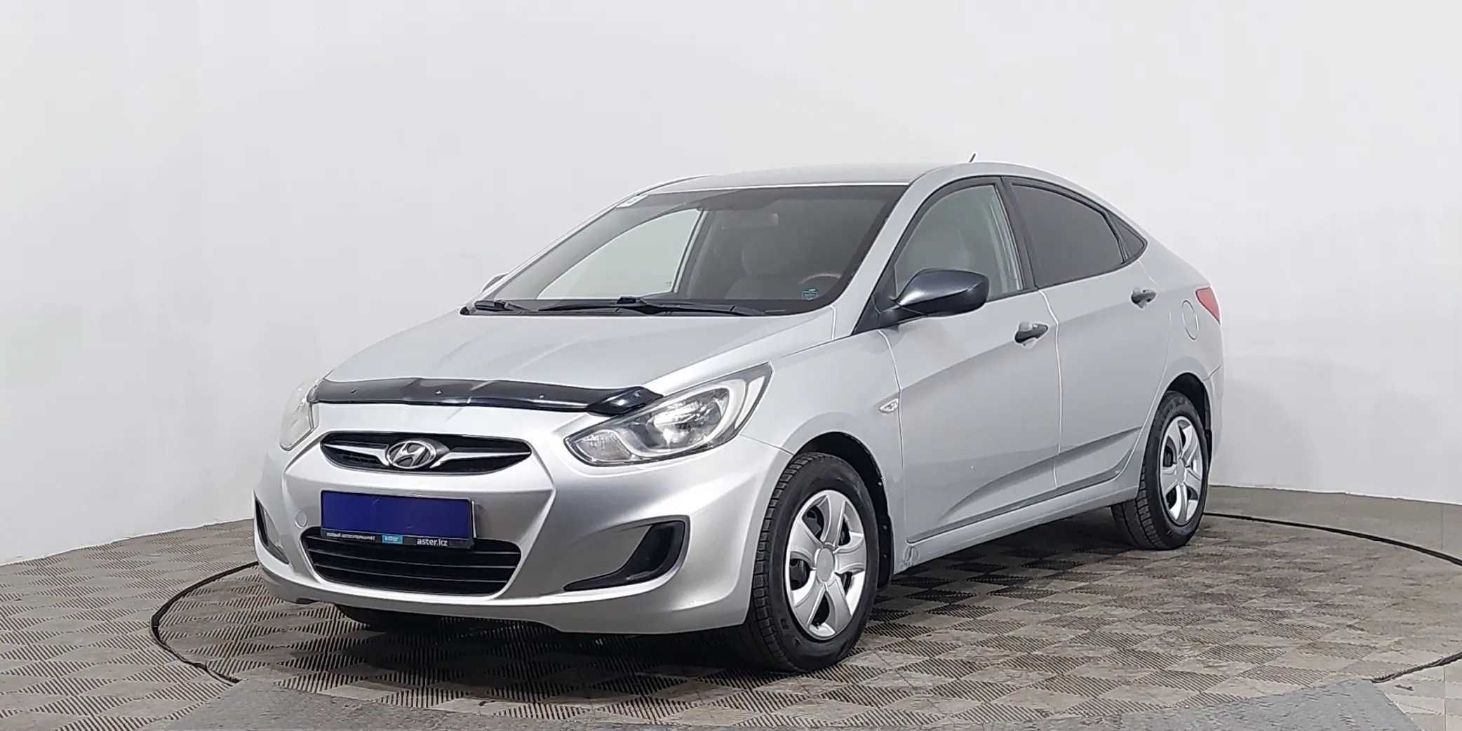 Воздухозаборник (Сапок) на Хэндай Акцент 11-/ Hyundai Accent 11-