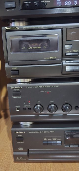 Linie ap Technics si Sony