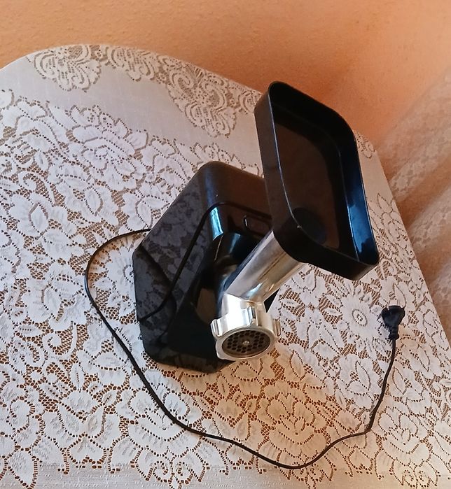 Vând Azi Urgent Mașina Electrica de Tocat Victronic Noua