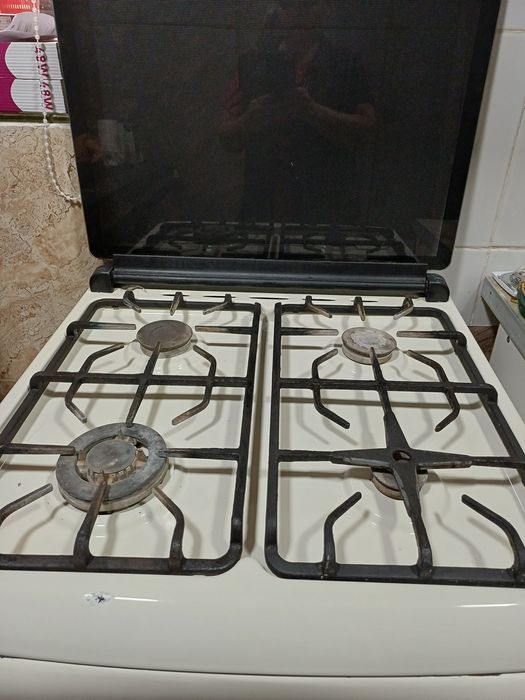 Продаётся газовая плита Ferre.в отличном состояние