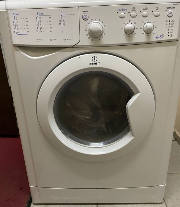 Стиральная машинка indesit