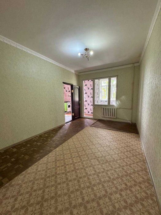 СРОЧНО !! Продаётся квартира в Яшнабаде 1/3/4 ( 38 кв/м ) Авиасозлар 2