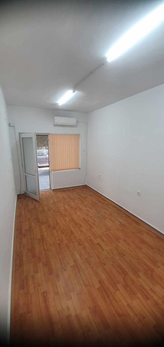 Дава се под наем Офис в Бургас, Възраждане - 30 кв.м за 204 € - Снимка #2