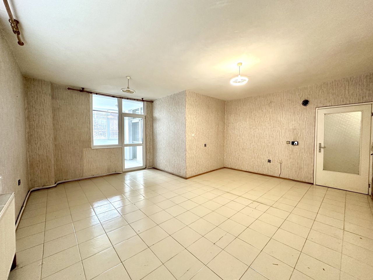 Продава се Четиристаен апартамент в Велико Търново, Картала - 110 кв.м за 982 €/кв.м - Снимка #4